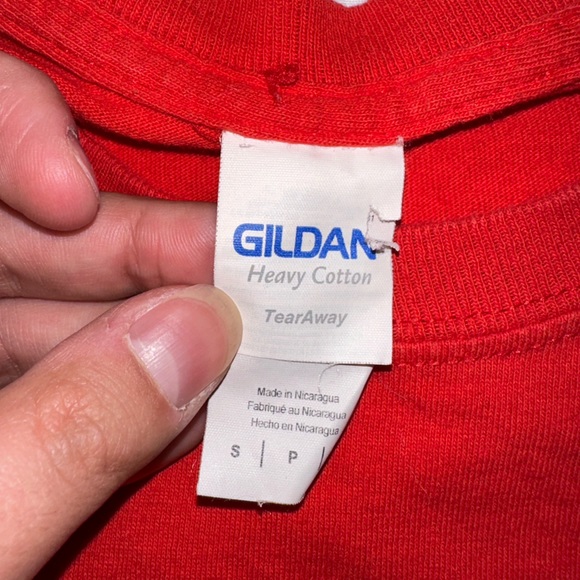 Gildan | Only The Strong Survive Logo Back Graphic Cropped Short Sleeve T Shirt - Picture 7 of 12